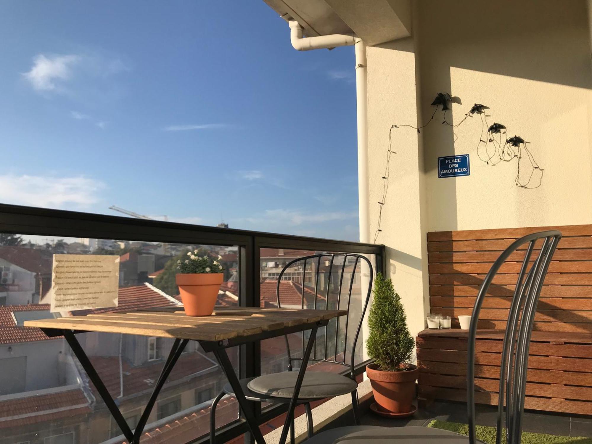 Top Floor Apartment With Sunny Balconies Porto Buitenkant foto